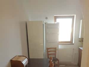 Inchiriez apartament 3 camere, zona Soarelui — miniatura 4