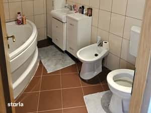 Inchiriez apartament 3 camere, zona Soarelui — miniatura 6