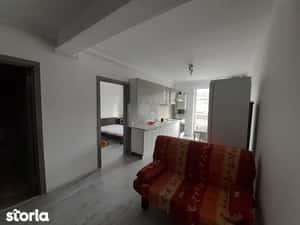 Inchiriez Apartament 2 camere cu parcare privata — miniatura 4
