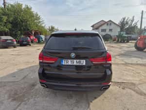 Vand auto BMW X5 4.0d — miniatura 4