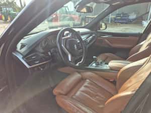 Vand auto BMW X5 4.0d — miniatura 5