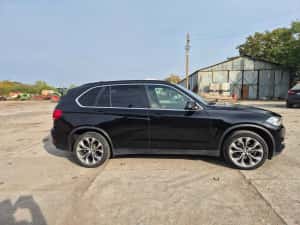 Vand auto BMW X5 4.0d — miniatura 8