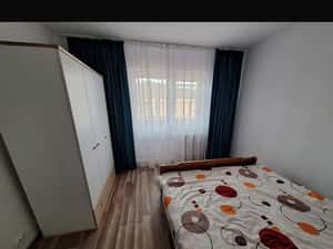 Apartament cu balcon și debara, aproape de facilități — miniatura 1