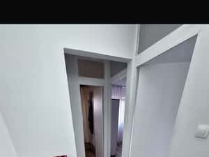 Apartament cu balcon și debara, aproape de facilități — miniatura 5