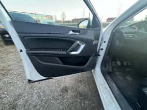 Vand interior Peugeot 308 T9( scaune față cu incalzire/banchete spate+fete usi) — miniatura 3
