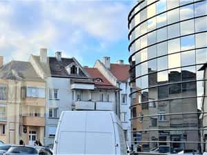 Apartament etajul 1 cu 3 camere 2 bai 2 balcoane zona centrala — miniatura 6
