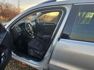 Volkswagen Tiguan Manuală 140 HP Diesel — miniatura 5