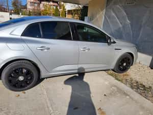 Renault Megane Berlină second-hand, 2018 - 8.900 EUR — miniatura 6