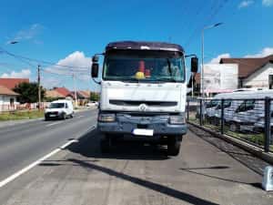 Autobasculanta 8x4 Renault kerax — miniatura 4