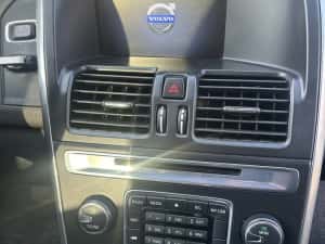 Fuzetă dreapta față Volvo XC 60 2.4 D 2012 — miniatura 8
