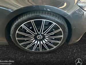 Mercedes-Benz E 220, 1993 cm3, 197 CP, Diesel, Automată — miniatura 4