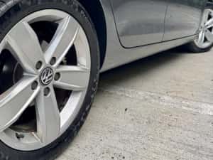 VW Golf 6 2011DSG Bi-Xenon-Led, AFS, Webasto, ParkAssist, încălzire în scaune 2 Seturi de Roti — miniatura 6