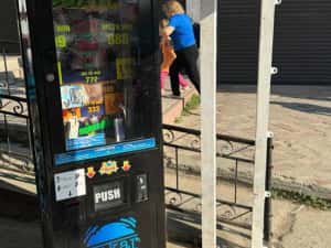 JOC PREMII TELEFOANE, Boxer, airhockey pt locuri de joaca GERMANIA — miniatura 5