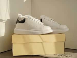 Adidași Alexander Mc.Queen Noi, Toate Mărimile Disponibile - La Cutie — miniatura 2