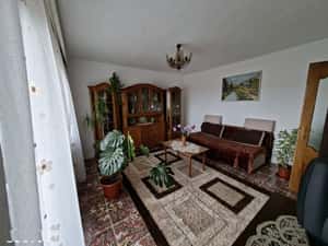 Apartament 2 Camere Decomandat, Str.Năsăudului–Etaj intermediar(4/10)