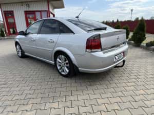 OPEL VECTRA 2.0 TURBO 175 cai BENZINA+GPL FUNCTIONAL 8JANTE ALIAJ — miniatura 3