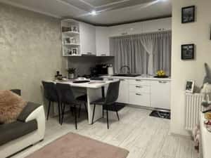 DIRECT PROPRIETAR! Apartament 3 camere modificat in 4 — miniatura 3