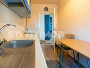 Apartament cu boxa si parcare zona Coresi