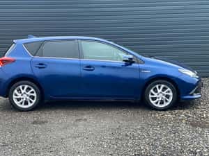 Toyota Auris Hybride 136H Design — miniatura 7