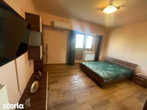 Garsoniera decomandata - ultracentral — miniatura 4