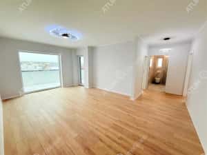 Apartament cu 2 camere finisat la cheie etaj 1 zona Brana din Selimbar — miniatura 3