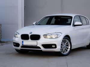 Se oferă spre vânzare BMW 118d xDrive din 2017 — miniatura 3