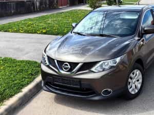 Nissan Qashqai AUTOMAT / Navi / Senzori / Lane assist — miniatura 5