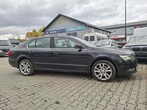 Usa dezechipata stanga/dreapta, fata/spate Skoda Superb II Sedan FL — miniatura 6