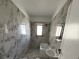 Vand apartament 2 camere bloc nou Dem Radulescu Ramnicu Valcea — miniatura 4