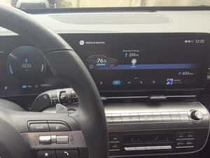Hyundai KONA Electric Premium 204 CP 13.570 km — miniatura 5