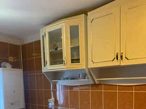 Apartament 2 camere, 1 Mai, balcon și mobilat — miniatura 2