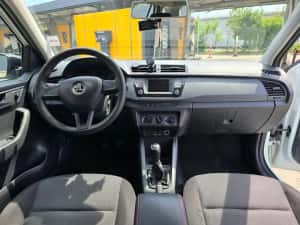 Skoda Fabia Skoda Fabia 2016 Benzina+gpl ideala uber/bolt — miniatura 7