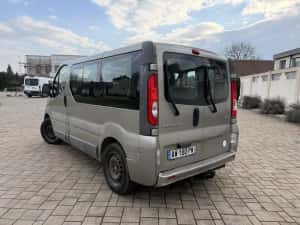 Renault Trafic Passenger 9 locuri – 2.0 dCi 115CP – 2010 — miniatura 4