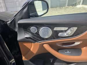 Vând  Mercedes e 220 avangarda — miniatura 5