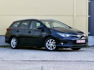 Toyota auris 1.8 hybrid sport