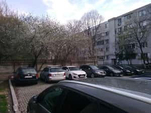 Vind apartament 2 camere (Colegiul Economic Virgil Madgearu)