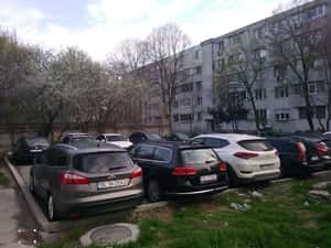 Vind apartament 2 camere (Colegiul Economic Virgil Madgearu) — miniatura 3