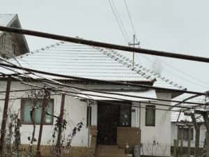 Proprietate rară – 2 case + livadă, vie și teren generos, la 20 km de Târgu Jiu — miniatura 3