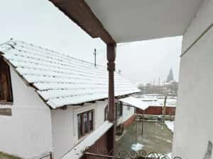 Proprietate rară – 2 case + livadă, vie și teren generos, la 20 km de Târgu Jiu — miniatura 4