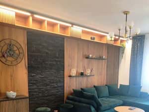 Inchiriez apartament 2 camere+curte 65 mp — miniatura 2