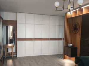 Inchiriez apartament 2 camere+curte 65 mp — miniatura 3