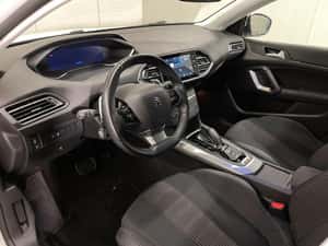 Peugeot 308 Break Automata 2020 - 110925 km — miniatura 5