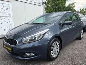 KIA CEED – Compactă din 2015, benzină, spațioasă și fiabilă — miniatura 1