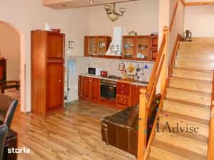 Apartament 3 camere, Centrul Vechi – Str. Castelului, Brașov — miniatura 5