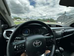 Toyota Hliux 2.4 — miniatura 9