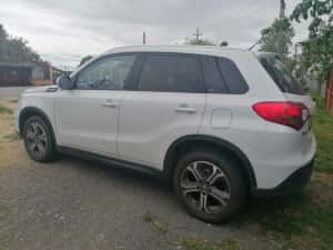 Suzuki Vitara 4x4 automată 1.6 benzină, euro 6. Carte service în stare foarte bună — miniatura 7
