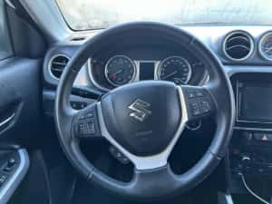 Suzuki Vitara 4x4 automată 1.6 benzină, euro 6. Carte service în stare foarte bună — miniatura 10