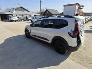 Dacia Jogger 1.6 Hibrid 7 locuri 2024  extreme Automata  20 mii km Avariat — miniatura 7