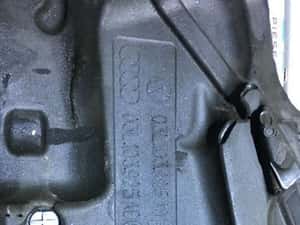 Capac Motor VW Tiguan 2.0TDI CBAA 2007 - 2015 COD : 03L103925AD / 03L103925AF — miniatura 9