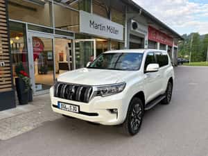 Toyota Land Cruiser - Second Hand, Rulaj 12.500 km